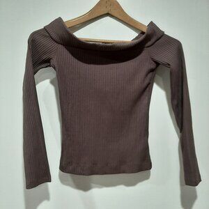 Aritzia Wilfred ribbed balletcore minimalist off shoulder top